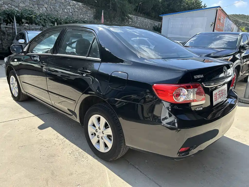 Toyota Corolla — миниатюра 9