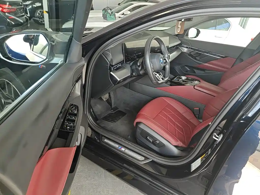 BMW i5 — миниатюра 16