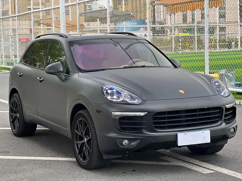 Porsche Cayenne — миниатюра 3