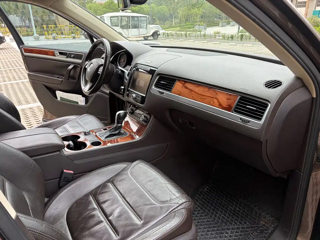 Volkswagen Touareg — миниатюра 11