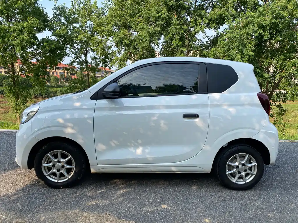 Roewe Clever — миниатюра 5