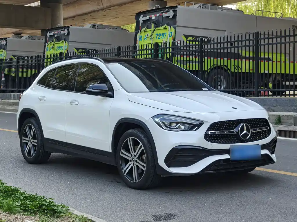 Mercedes-Benz GLA 2020 GLA 200 4MATIC