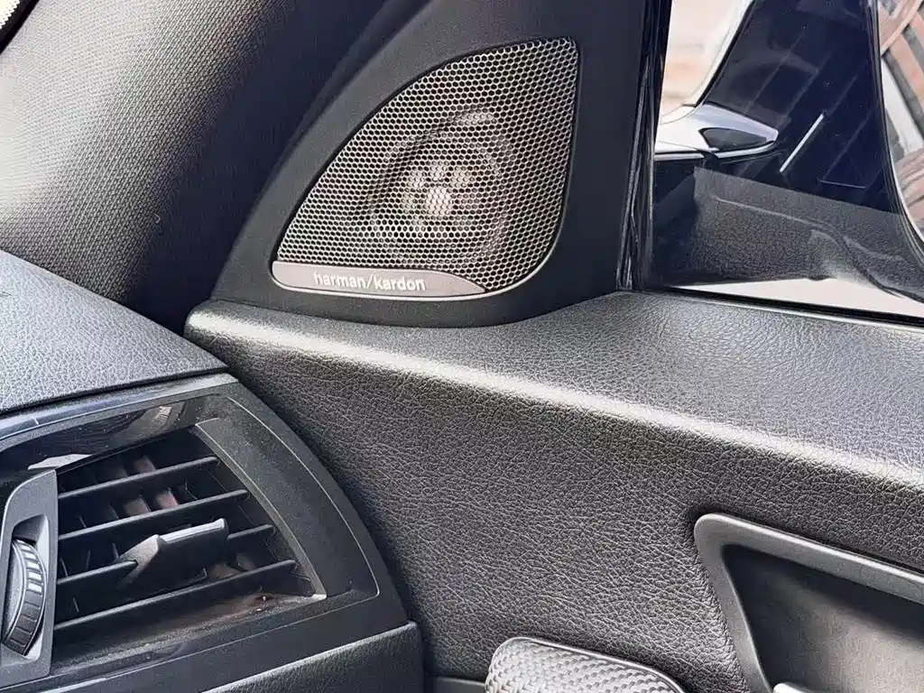BMW M2 — миниатюра 10