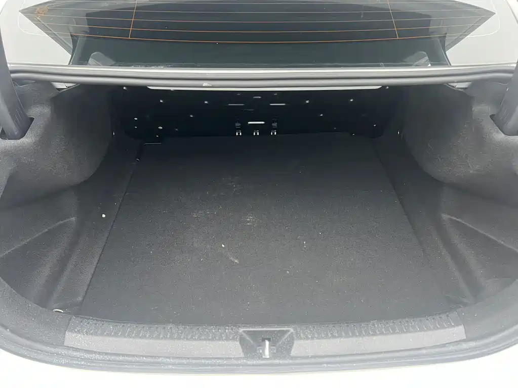 Mercedes-Benz A-Class Facelift A 180 L Sport Sedan, фото 18