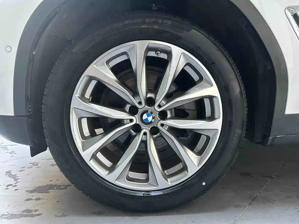 BMW X3 — миниатюра 3