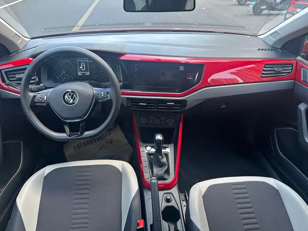 Volkswagen Polo — миниатюра 7