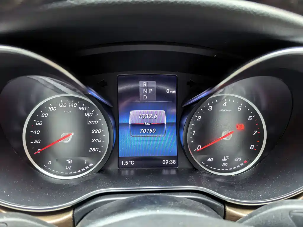 MERCEDES-BENZ V CLASS