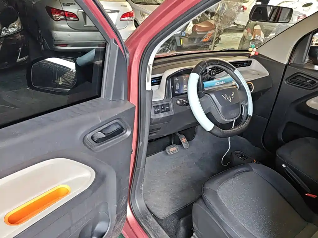 Wuling MINIEV — миниатюра 16