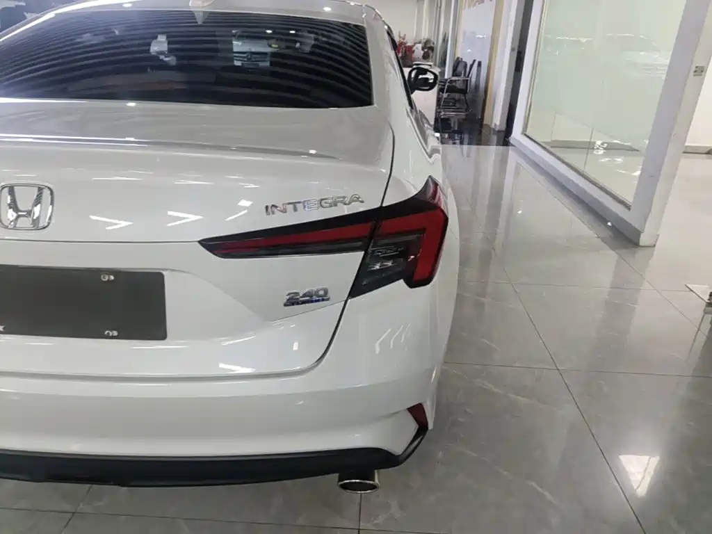 Honda Integra — миниатюра 8
