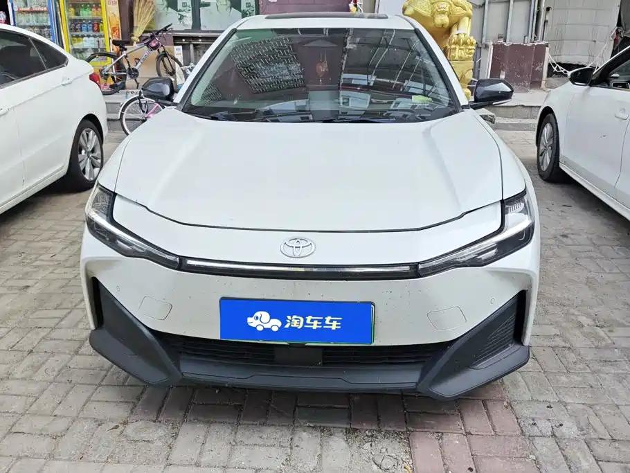 Toyota bZ3 — миниатюра 2