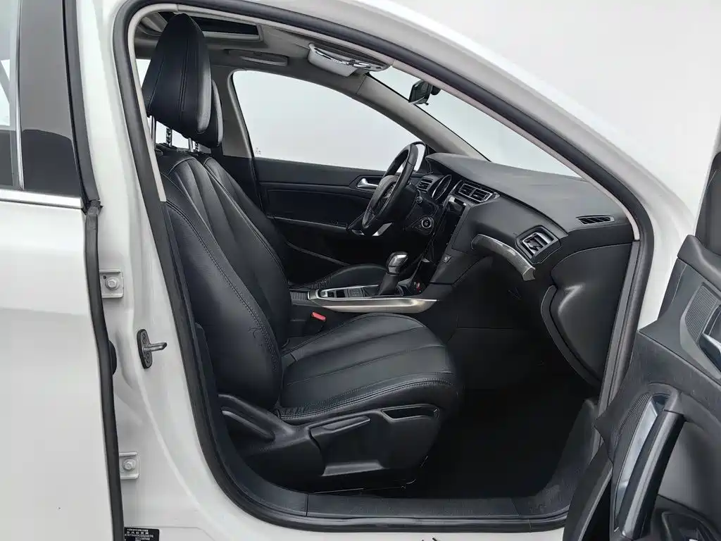 Peugeot 408 — миниатюра 23