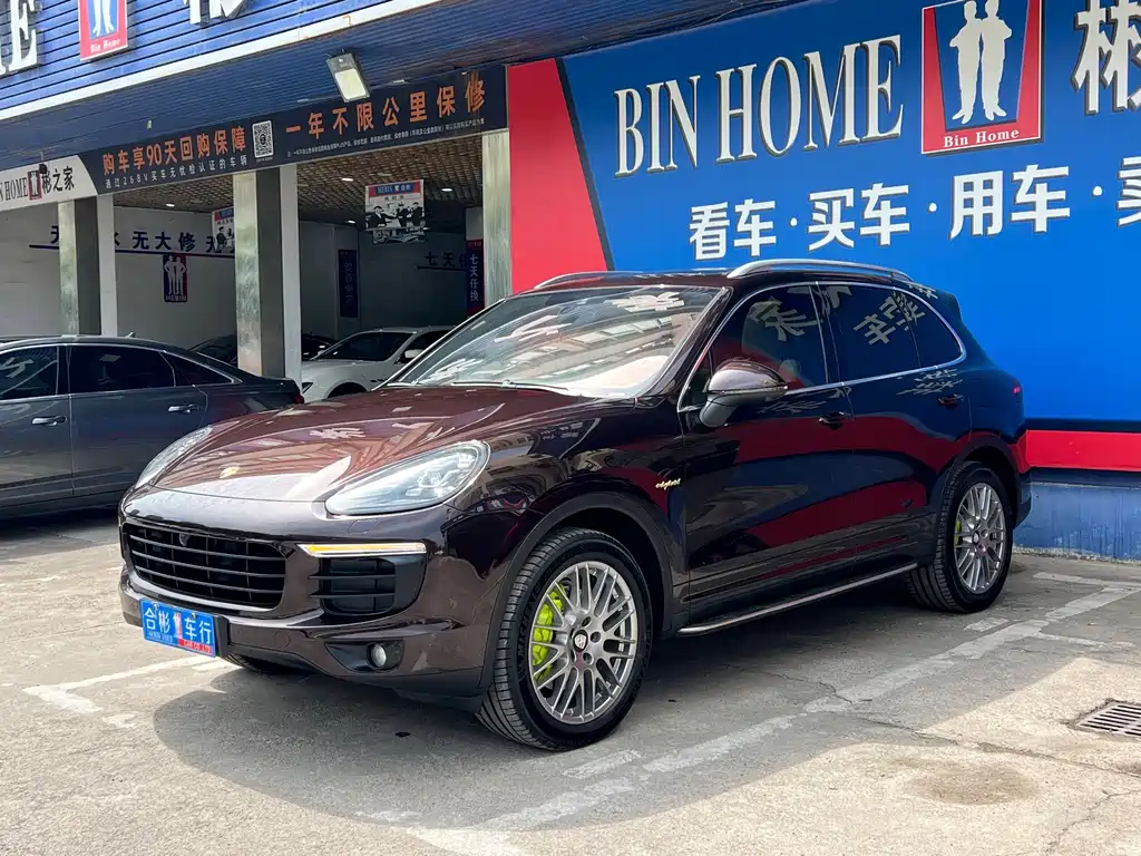 Porsche Cayenne Hybrid — миниатюра 2