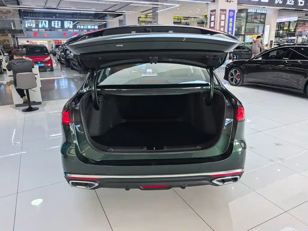 Geely Emgrand — миниатюра 19