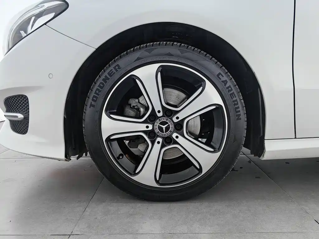 Mercedes-Benz B-Class — миниатюра 17