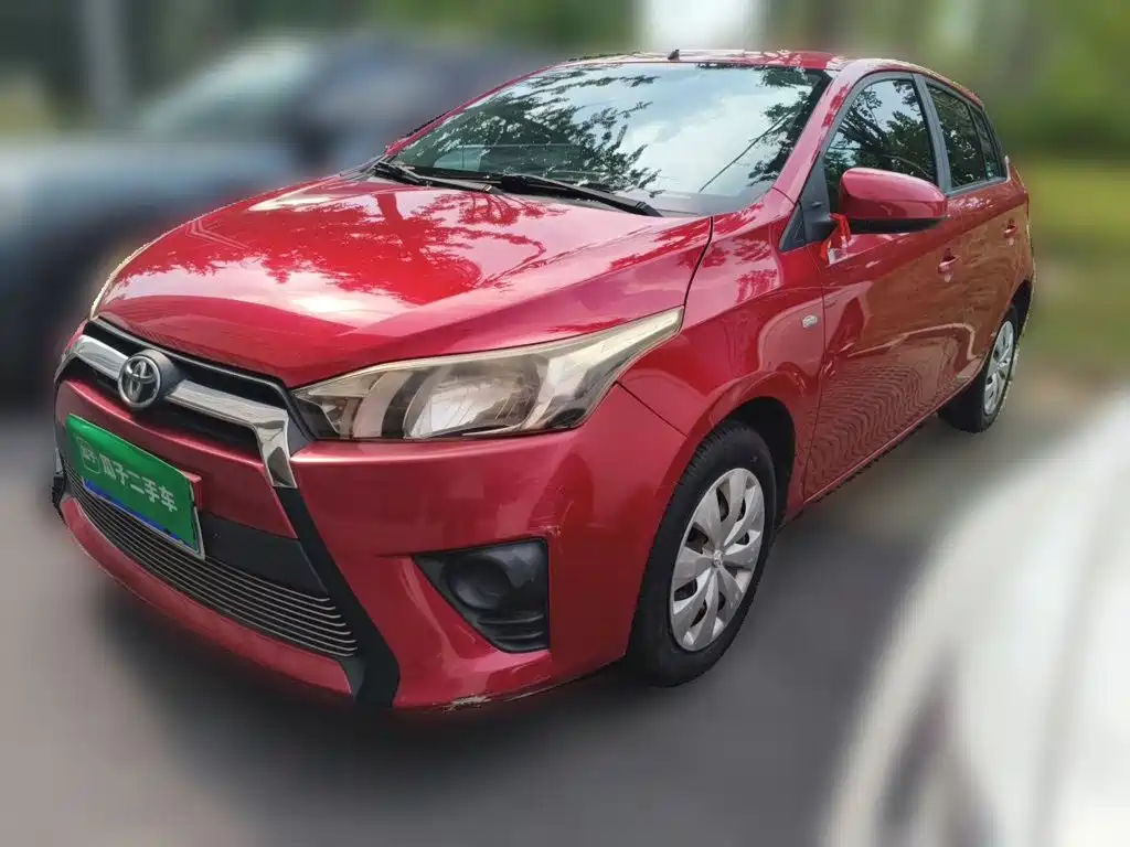 Toyota Yaris L — миниатюра 2