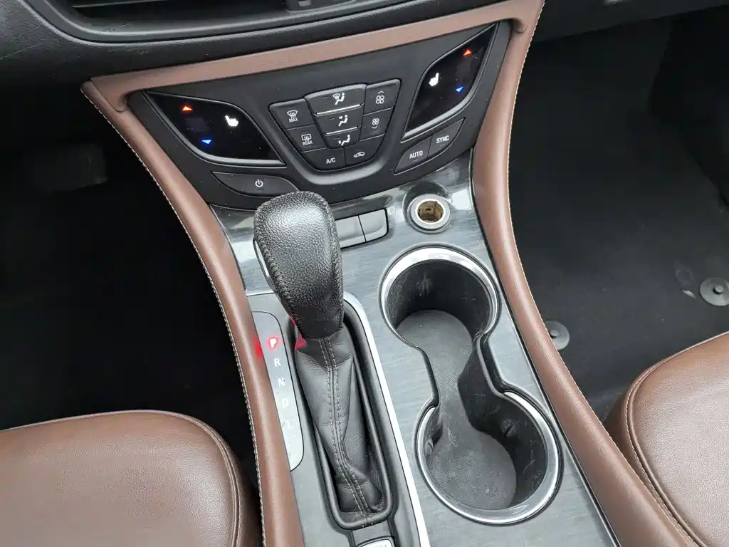 Buick Envision Plus — миниатюра 13
