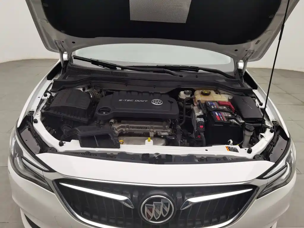 Buick Excelle — миниатюра 6