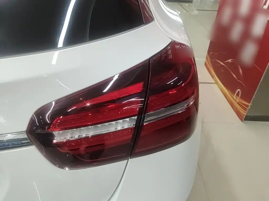 Mercedes-Benz GLA — миниатюра 8