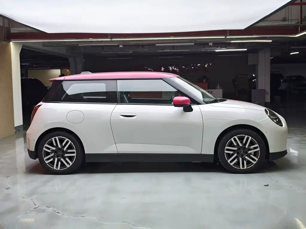 MINI MINI COOPER EV — миниатюра 5