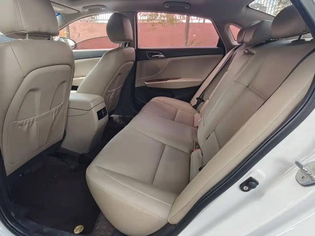 Hyundai Mistra — миниатюра 14