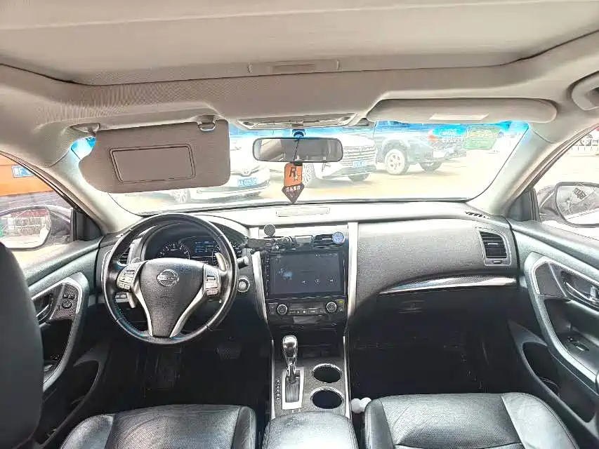 Nissan Teana — миниатюра 3