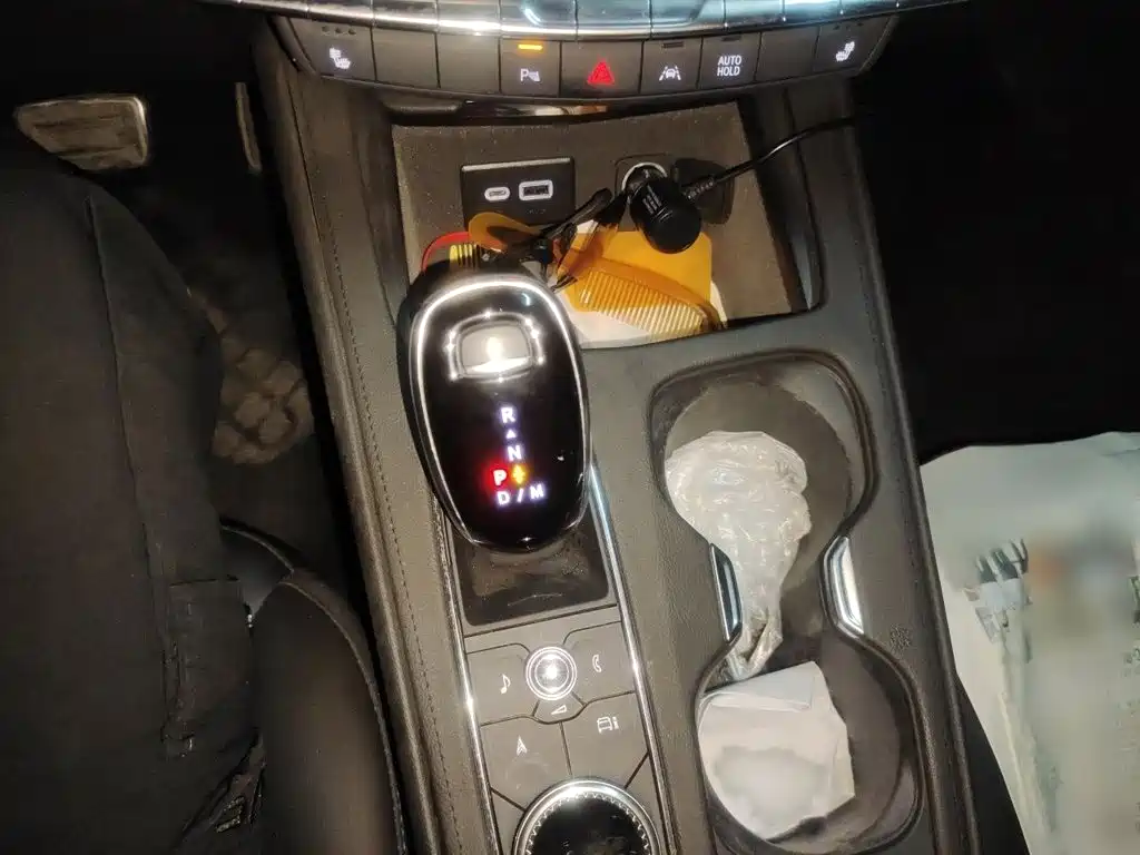 Cadillac XT4 — миниатюра 7