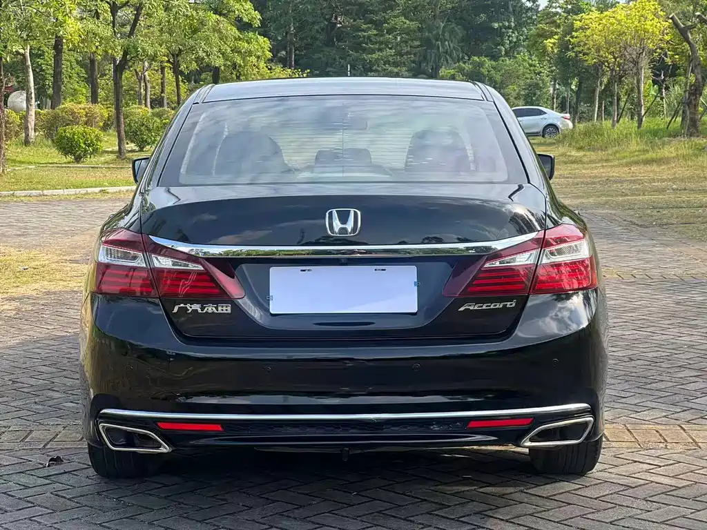 Honda Accord — миниатюра 15