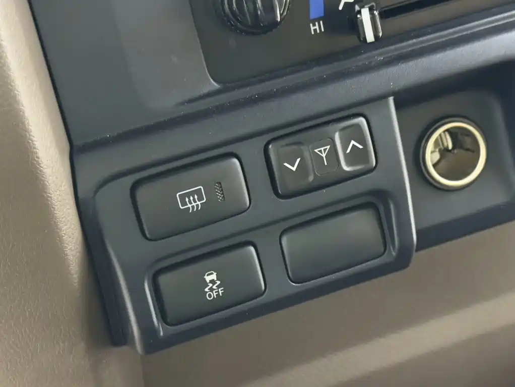 Toyota Land Cruiser — миниатюра 16