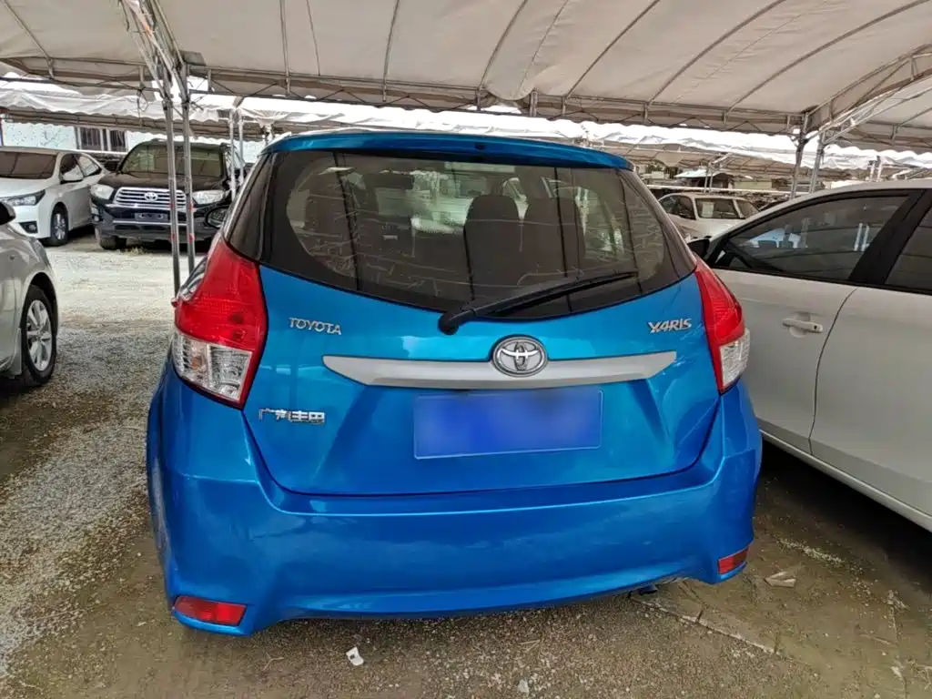 Toyota Yaris L — миниатюра 6