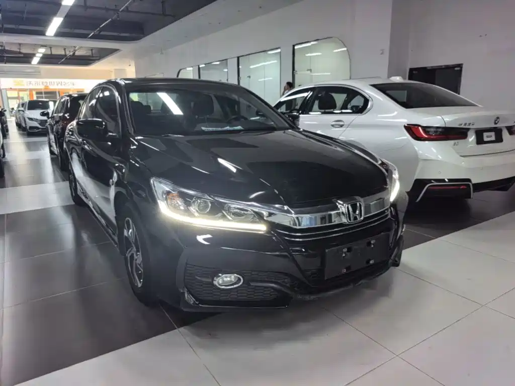 Honda Accord — миниатюра 4
