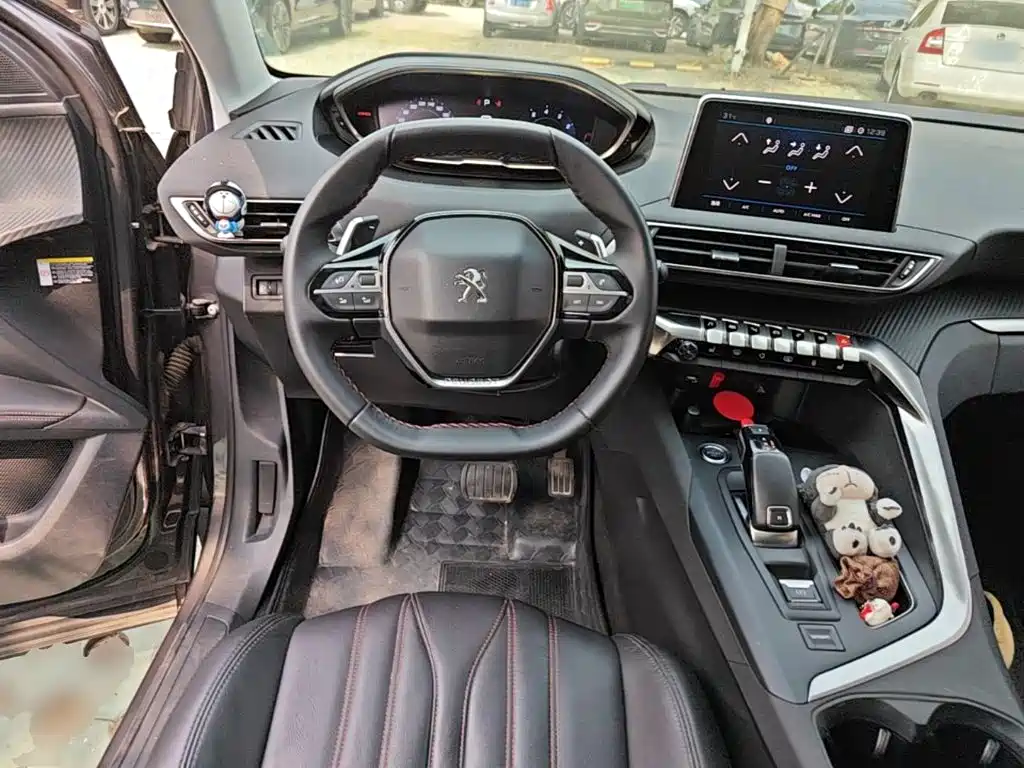 Peugeot 4008 — миниатюра 15