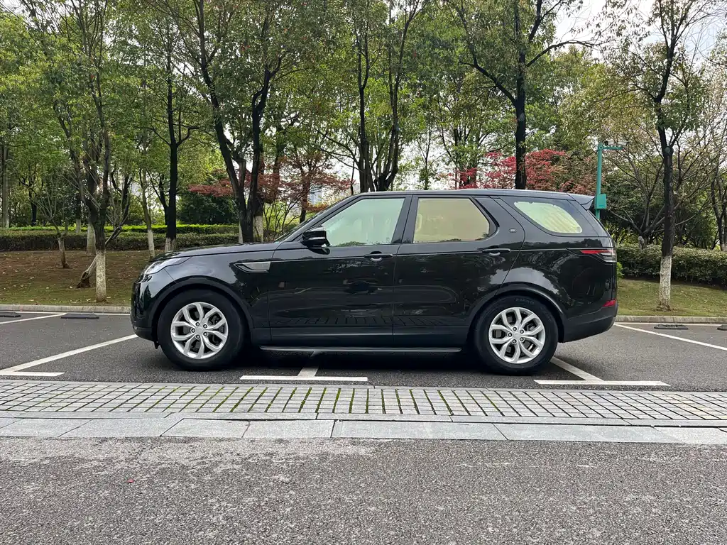 Land Rover Discovery 2017 3.0 SC V6 SE