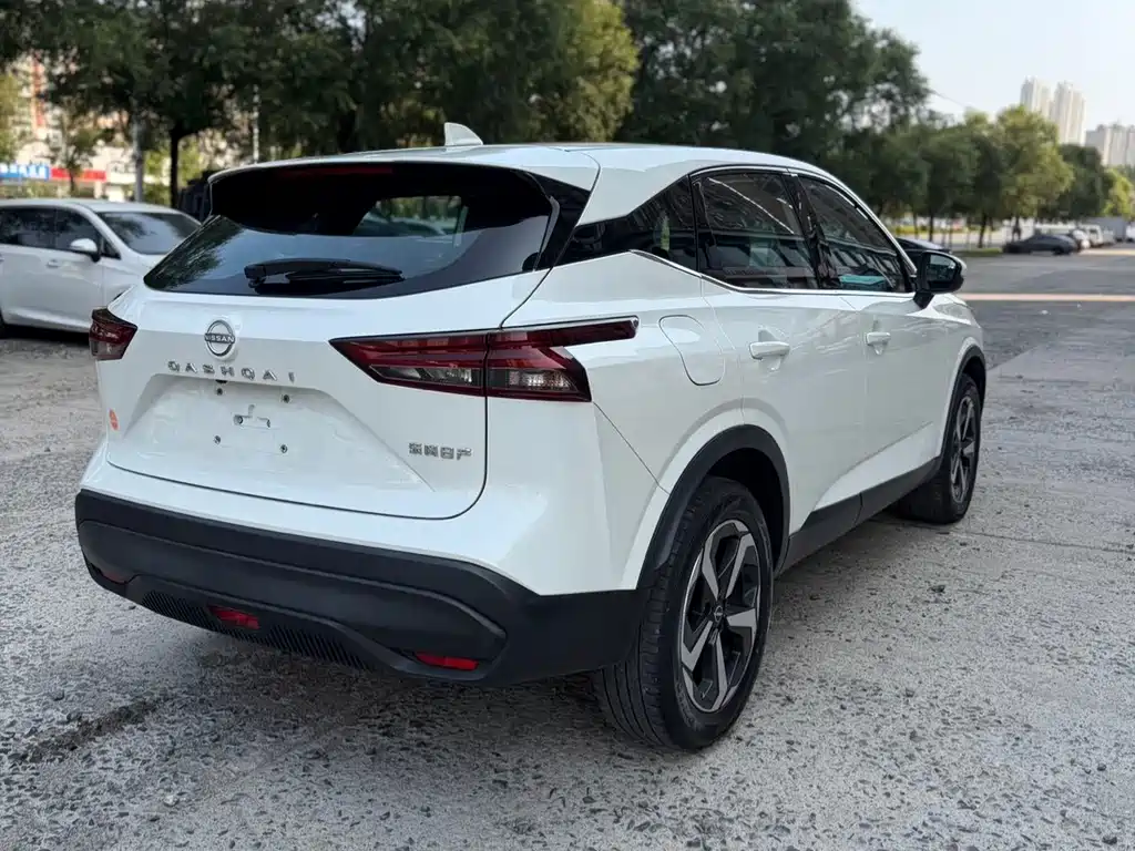 Nissan Qashqai — миниатюра 6
