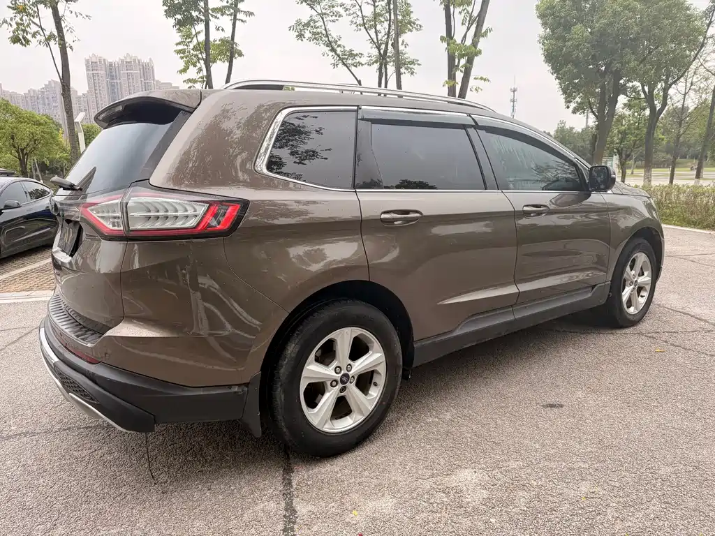 Ford Edge — миниатюра 5