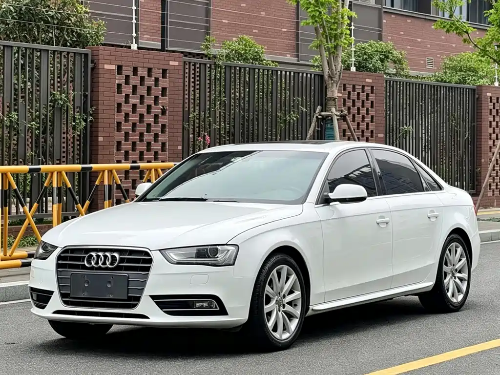 Купить Audi A4L