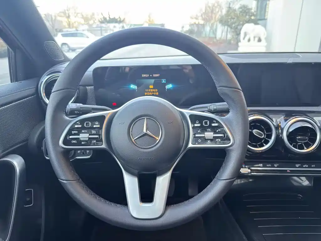 MERCEDES-BENZ A CLASS