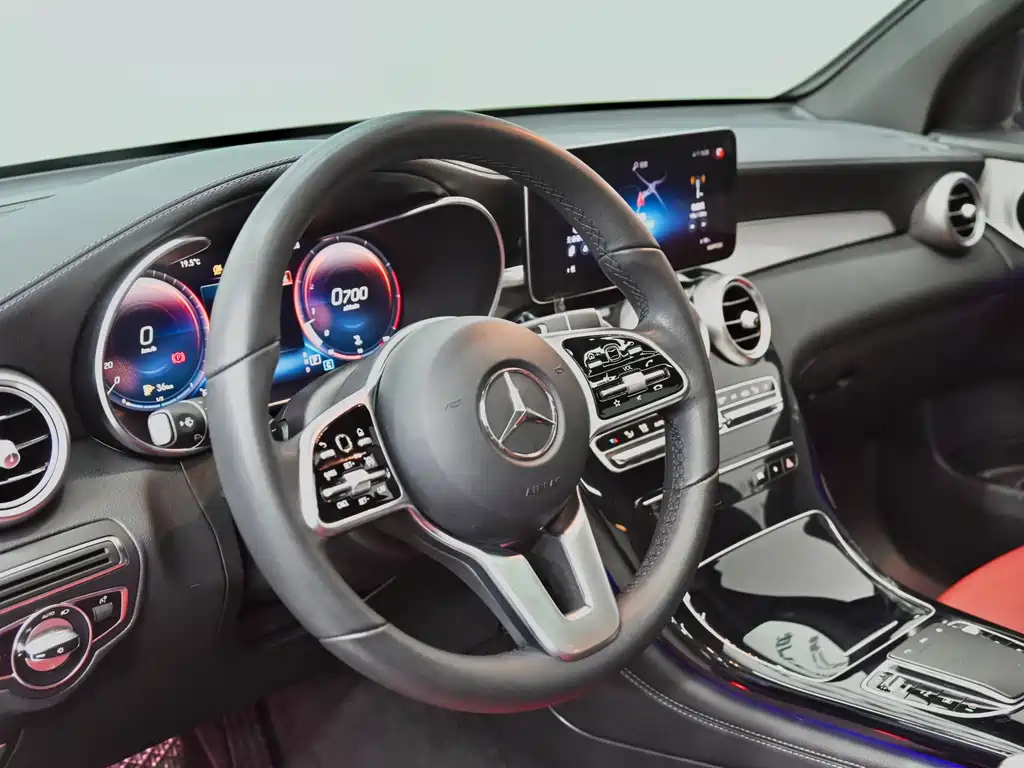 Mercedes-Benz GLC — миниатюра 14