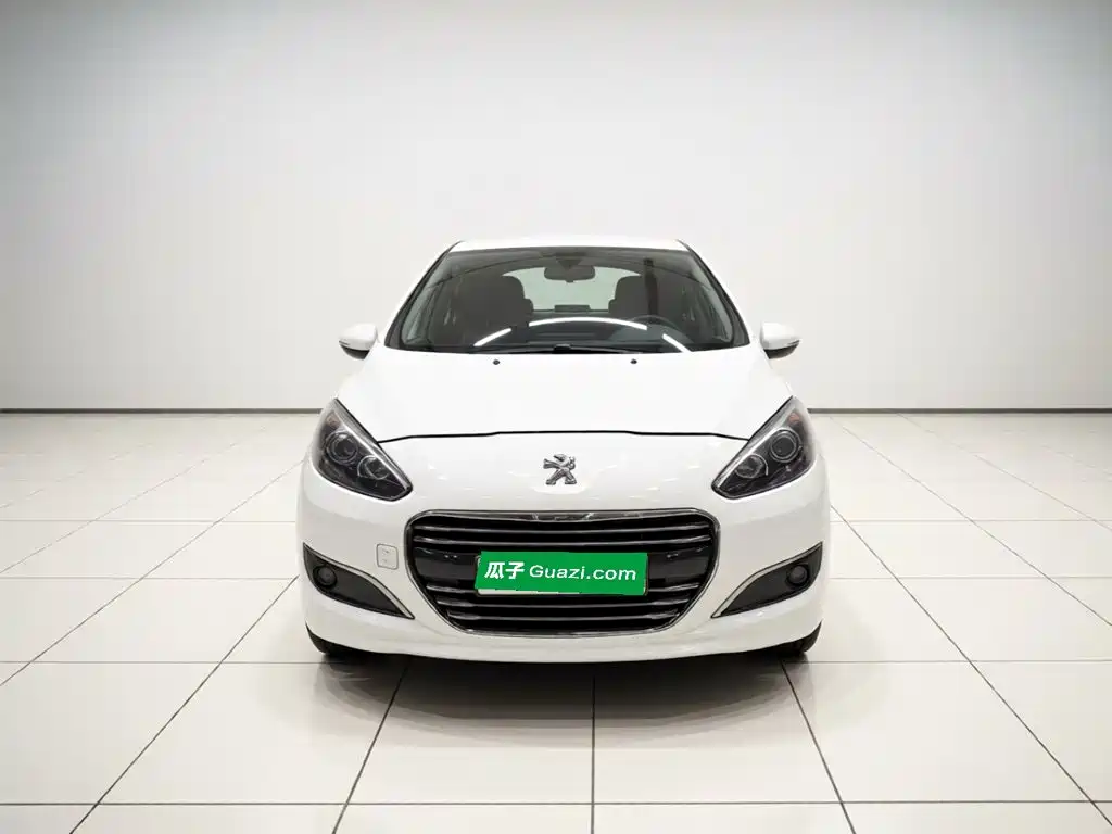 Peugeot 308 — миниатюра 2