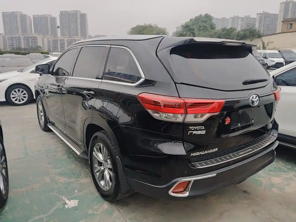 Toyota Highlander — миниатюра 5