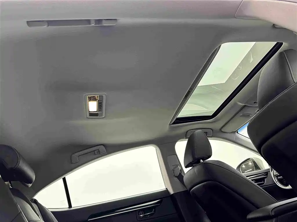 Lexus ES — миниатюра 22
