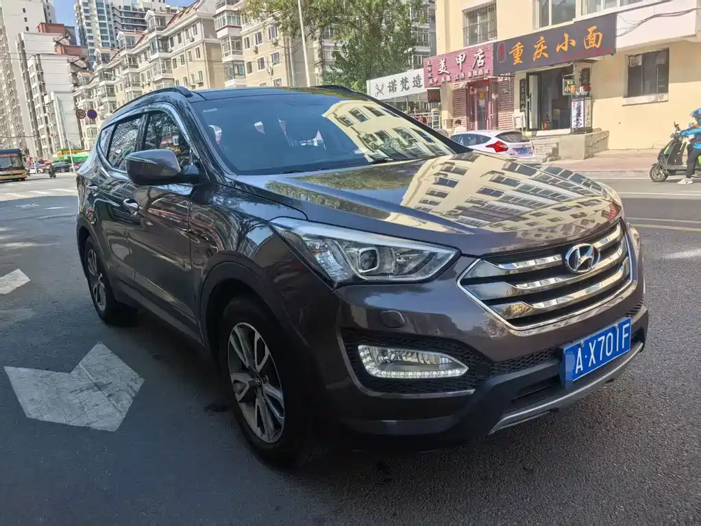 Hyundai Santa Fe — миниатюра 3