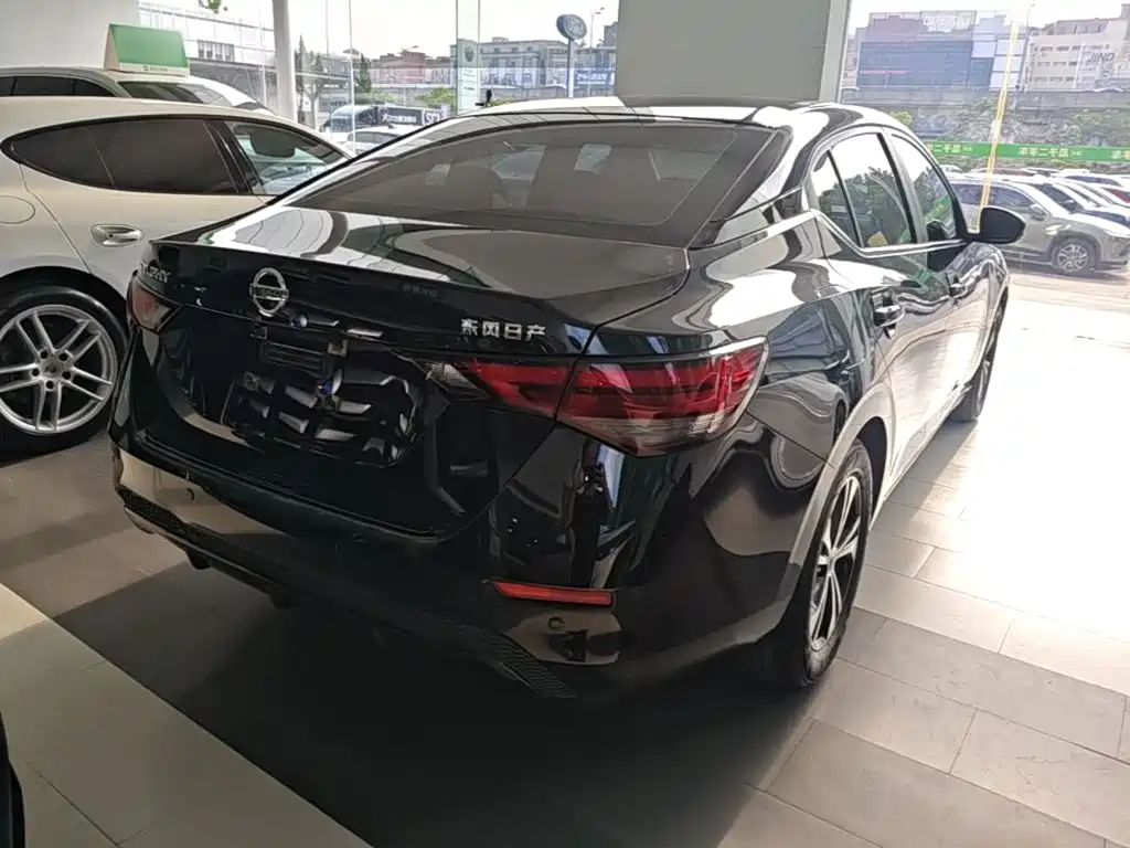 Nissan Sylphy — миниатюра 7