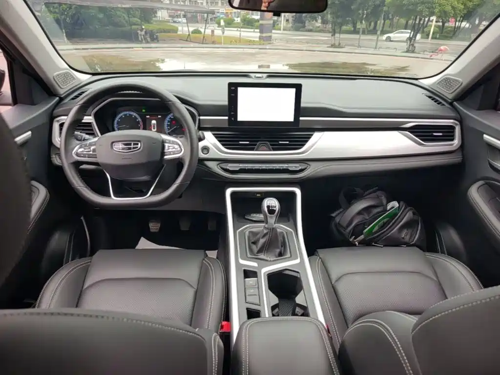 Geely Vision X6 — миниатюра 10