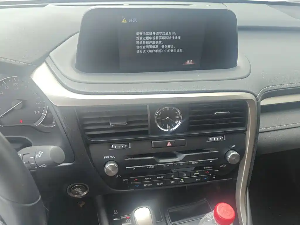 Lexus RX — миниатюра 9