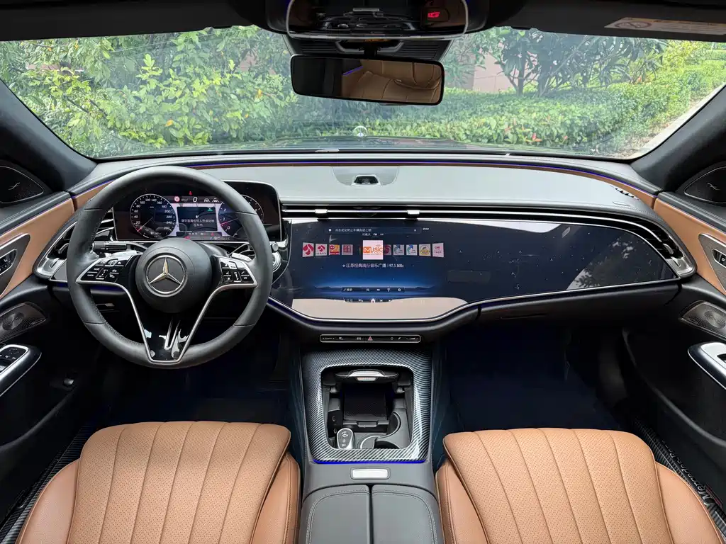 Mercedes-Benz E-Class E 2024 E 300 L Luxury