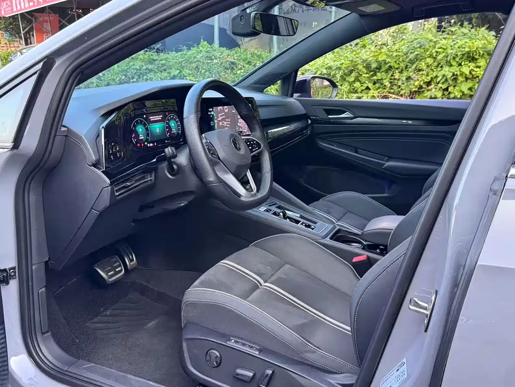 Volkswagen Golf — миниатюра 4