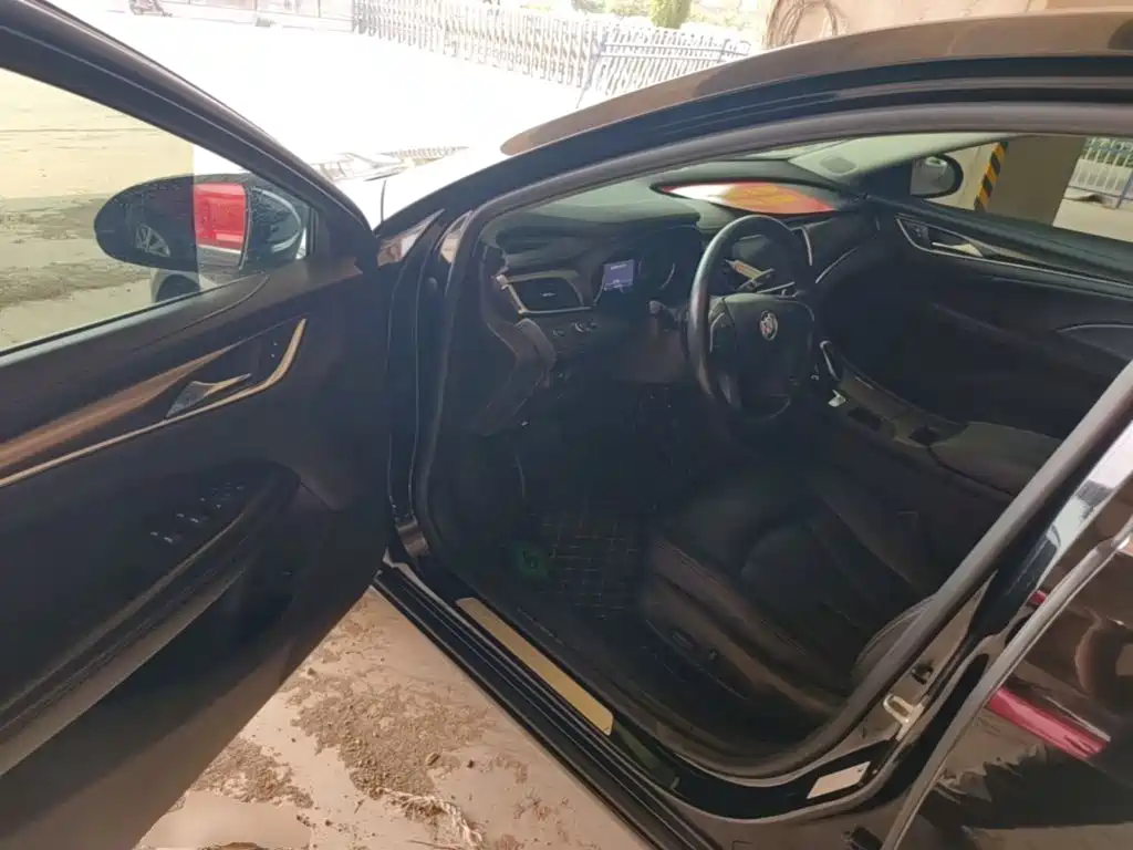 Buick LaCrosse — миниатюра 16
