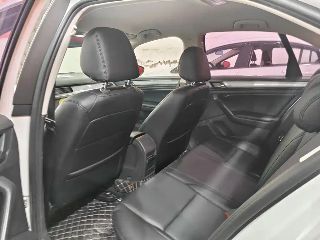 Volkswagen Bora 1.6L Auto Fashion Type, фото 6