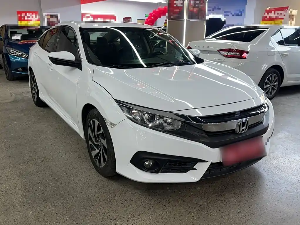 Honda Civic 2016 220TURBO CVT Luxury