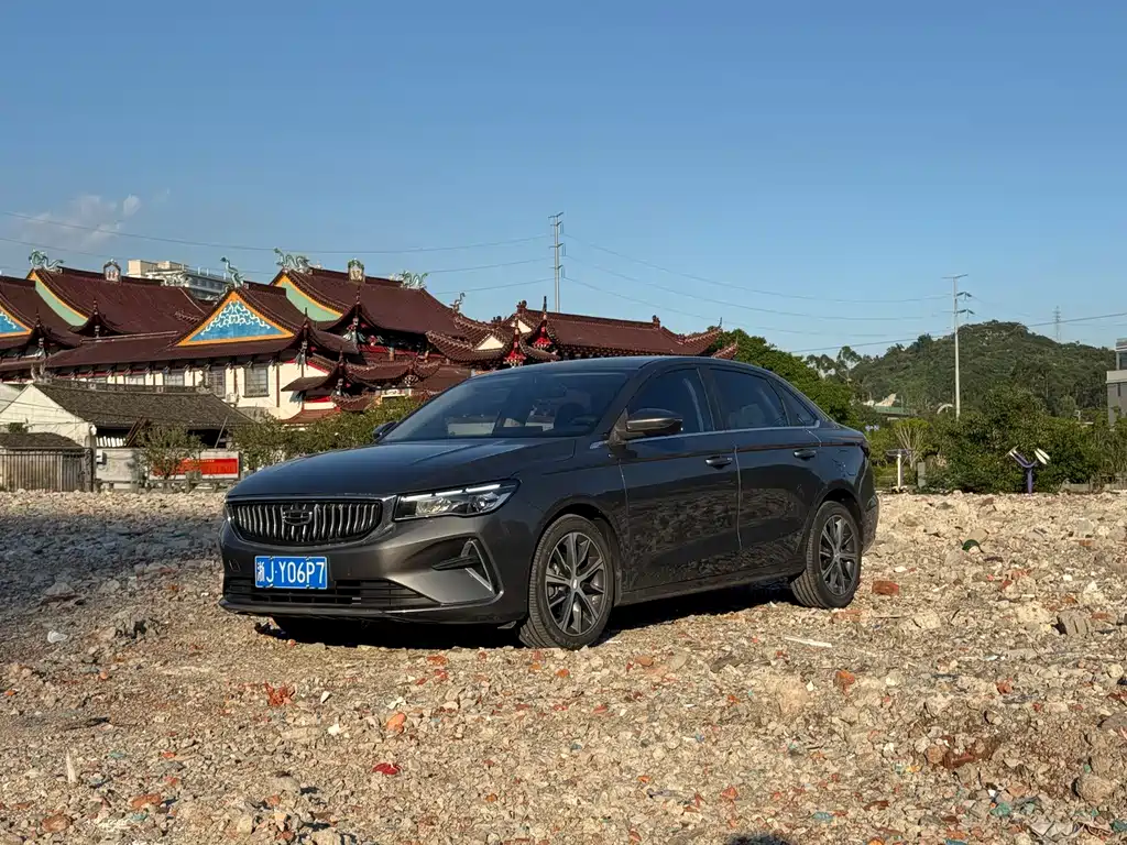 Geely Emgrand — миниатюра 2